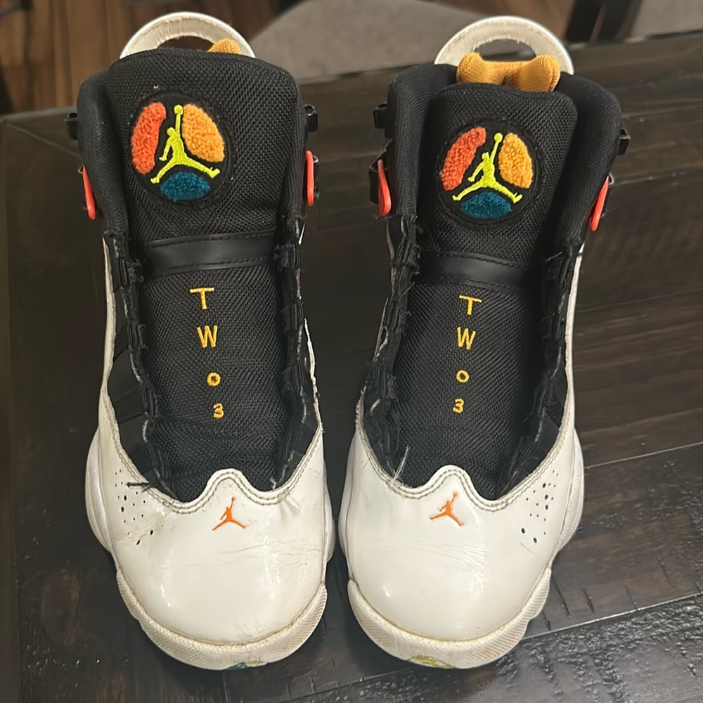 Youth Nike Jordan 6. Used condition great price